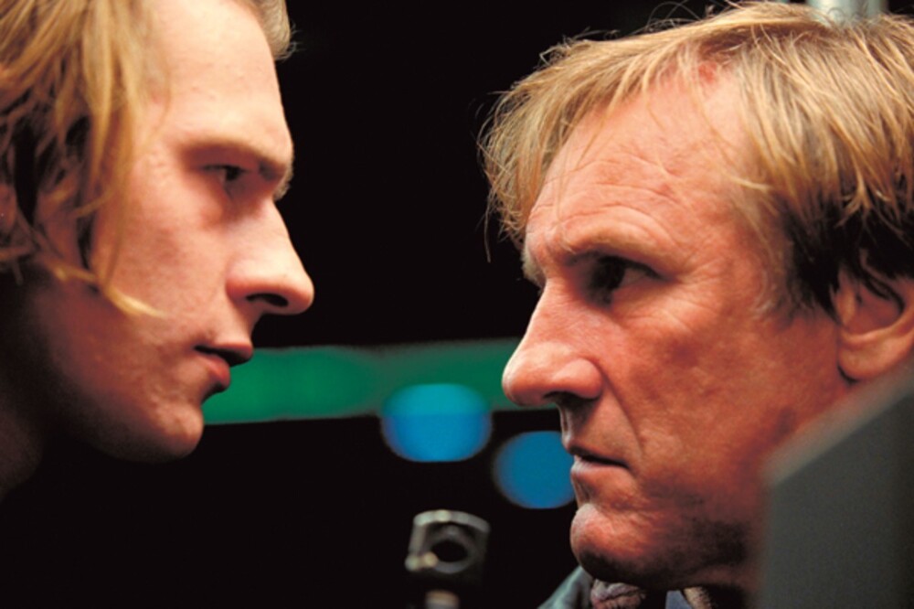 "Мой папа - трус и обманщик, его интересуют только деньги": жизнь в тени отца и борьба с внутренними демонами Гийома Депардье "Мой папа - трус и обманщик, его интересуют только деньги": жизнь в тени отца и борьба с внутренними демонами Гийома Депардье