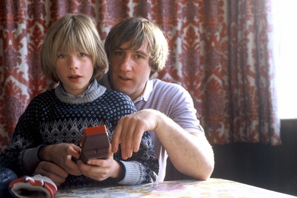 "Мой папа - трус и обманщик, его интересуют только деньги": жизнь в тени отца и борьба с внутренними демонами Гийома Депардье "Мой папа - трус и обманщик, его интересуют только деньги": жизнь в тени отца и борьба с внутренними демонами Гийома Депардье