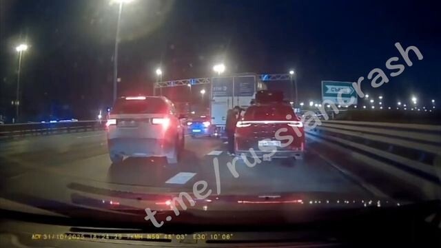 Скучно было в пробке. Санкт-Петербург, КАД