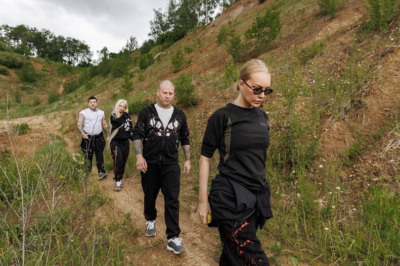 "Звезды под капельницей": на ТВ стартует новое шоу, в котором селебрити отправят в рехаб