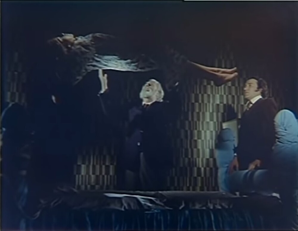 А вы знали, что в Турции в 1974 году сняли свою версию "Изгоняющего дьявола"?⁠⁠