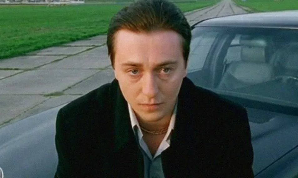 Как выглядели в детстве 16 актеров сериала "Бригада", и какими были их первые шаги в кино