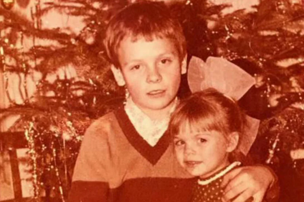 Как выглядели в детстве 16 актеров сериала "Бригада", и какими были их первые шаги в кино