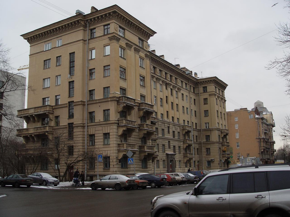 Почему в СССР строили дома с толщиной стен 65 см. Пять неочевидных причин