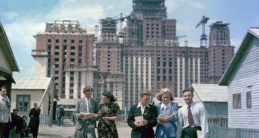 Почему в СССР строили дома с толщиной стен 65 см. Пять неочевидных причин