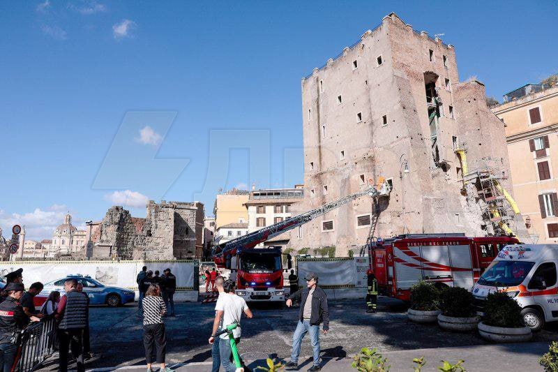 В центре Рима обрушилась часть исторической башни