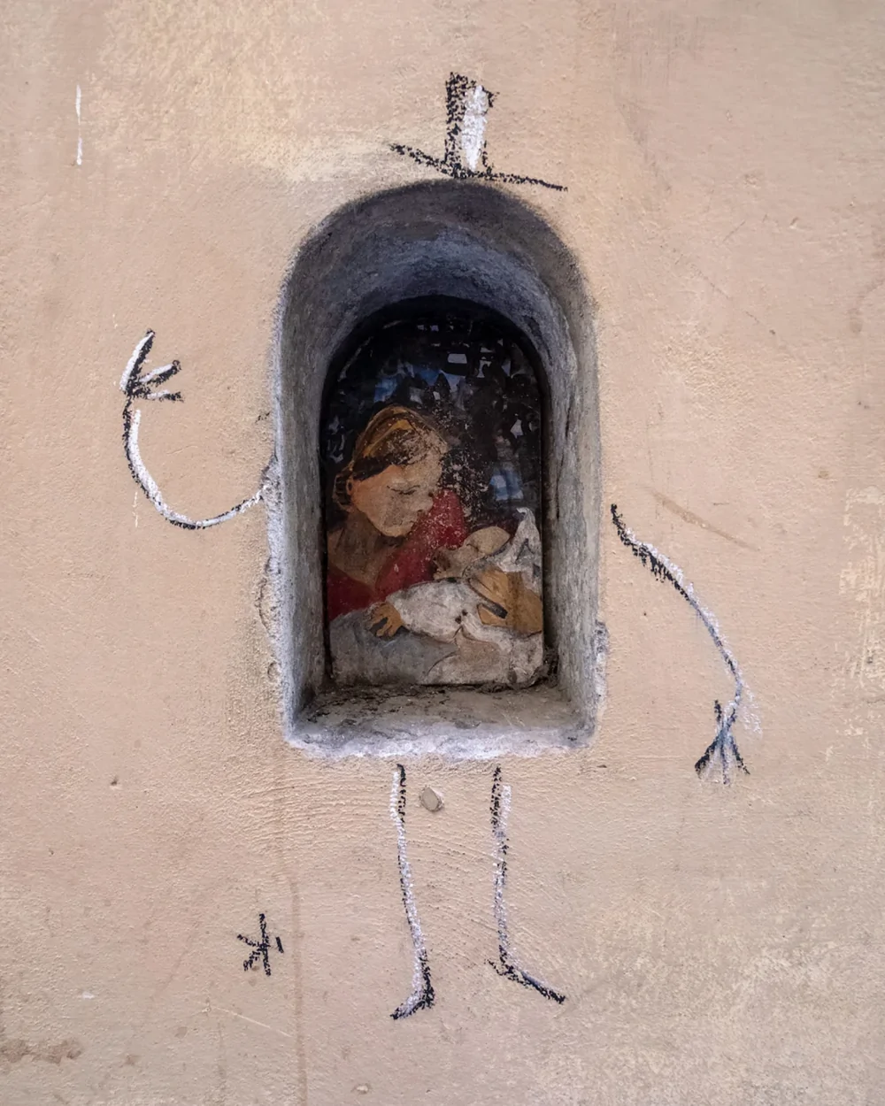 Как во Флоренции торговали вином сквозь стены