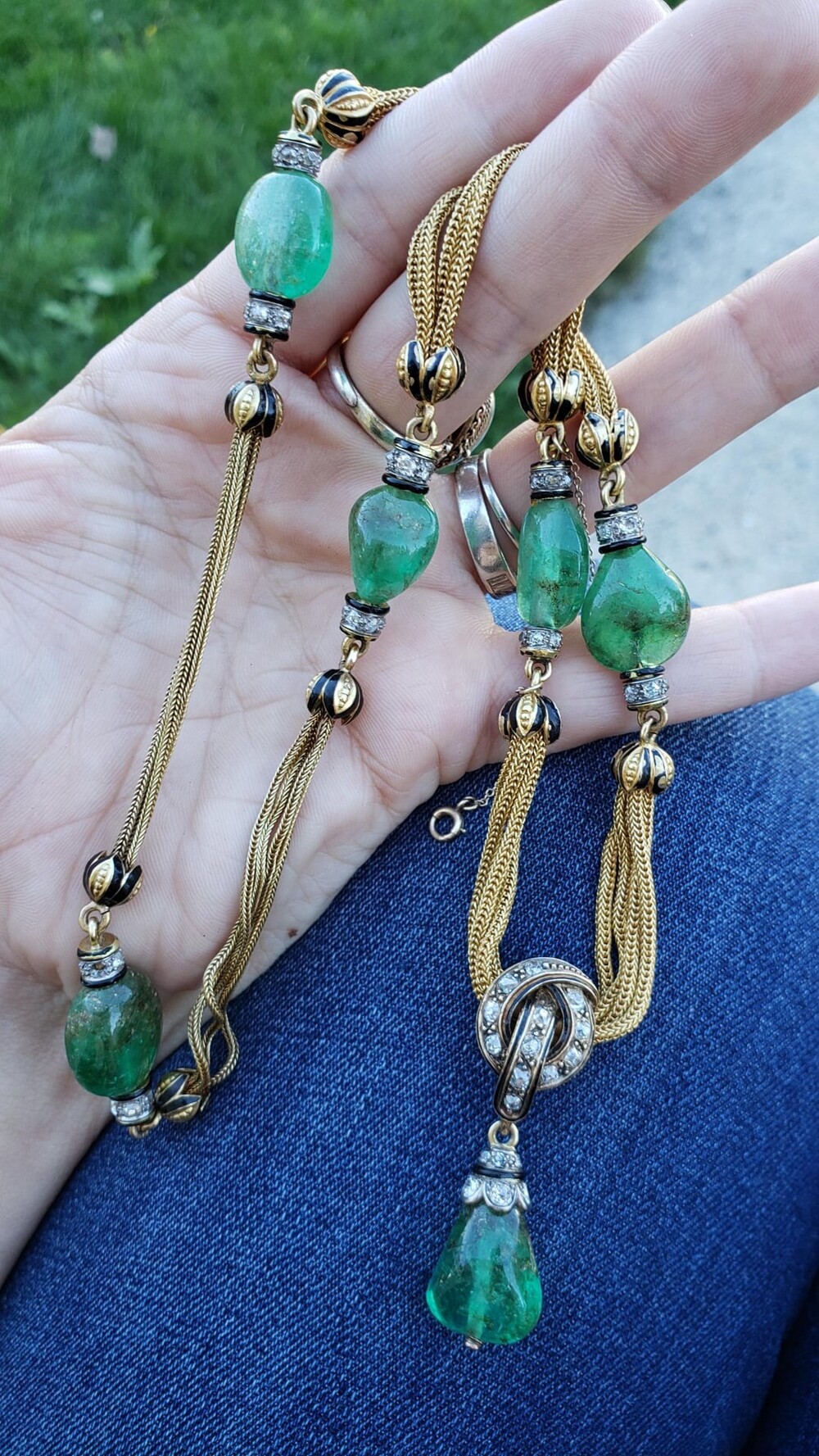 22. Моя лучшая находка — ожерелье из 18-каратного золота с 82 бриллиантами