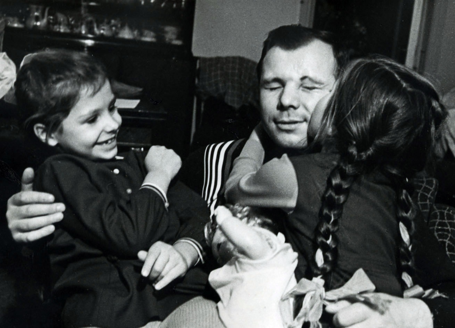 Почему Гагарин не мог летать 2 года после полета в космос. Причины запрета, которые не афишировали