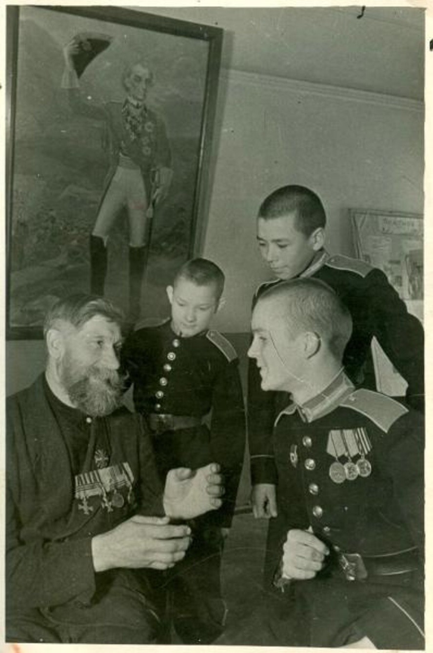 «Внуки и дед». 1945–1949 годы.