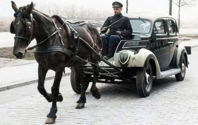 13. Последствия дефицита бензина в Нидерландах, 1941 год