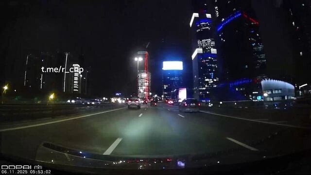 Загорелся авто около Москвы-Сити