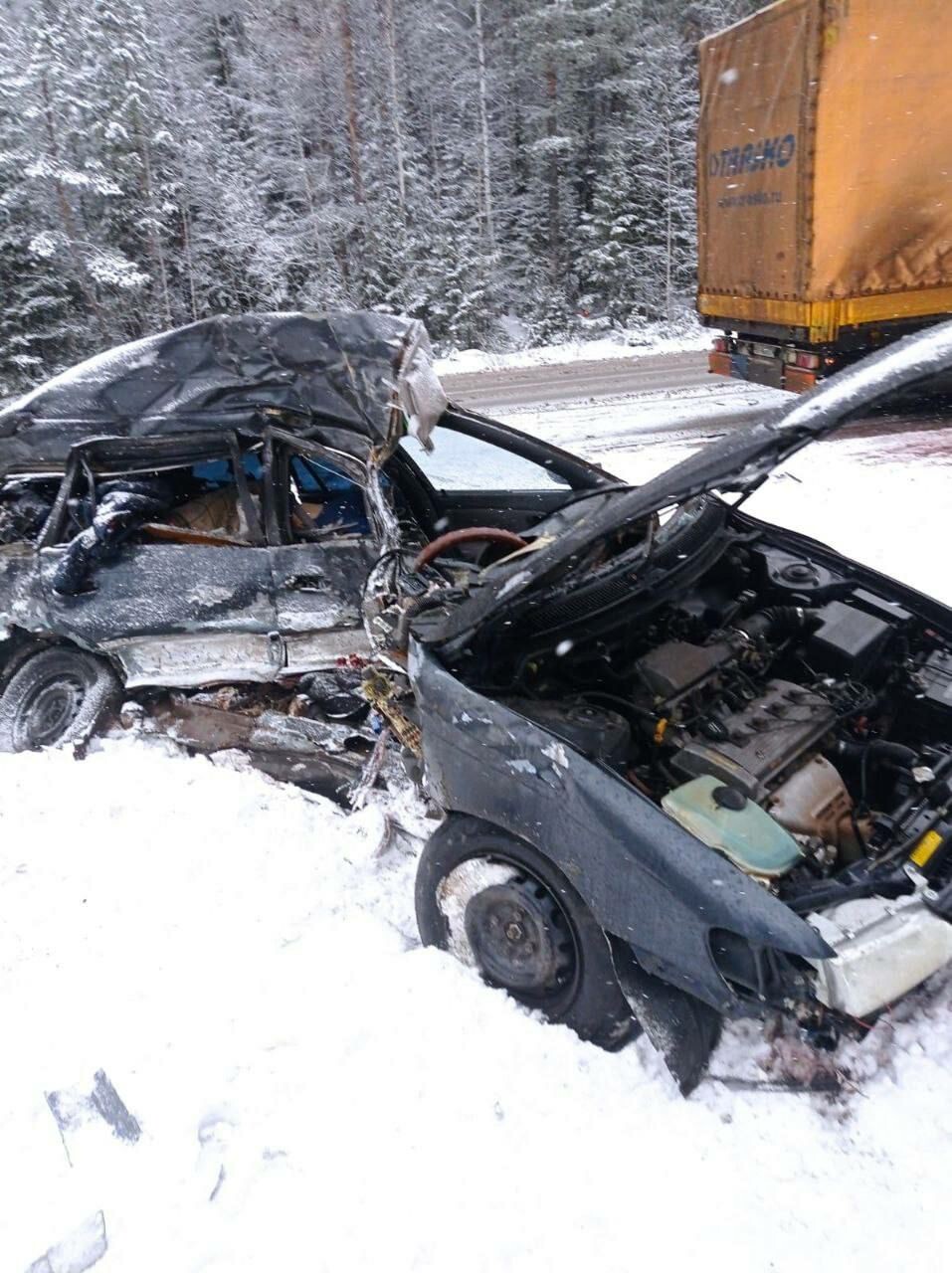 ДТП в Иркутской области "Занесло"