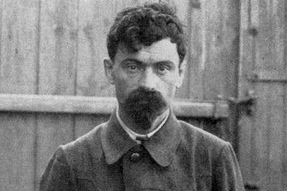 Глава расстрельной команды Яков Юровский