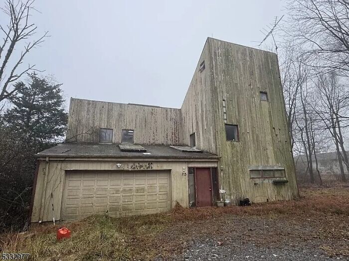 18. Здесь явно произошло нечто ужасное