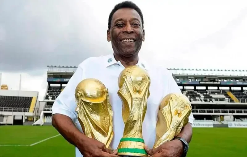 От носка с газетой до «Короля футбола»