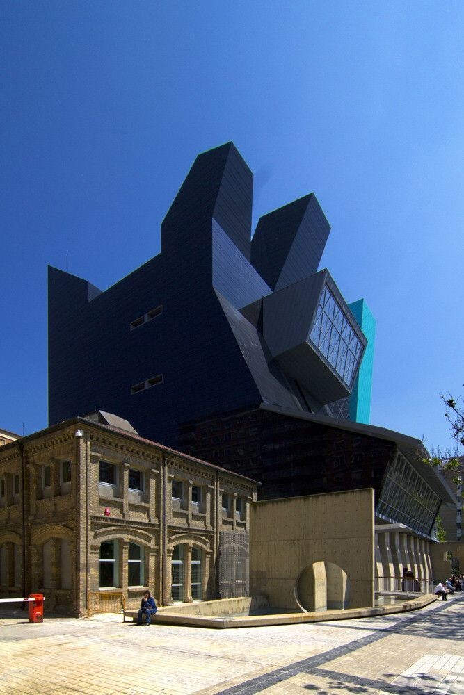 10. Музей Пабло Серрано в Испании