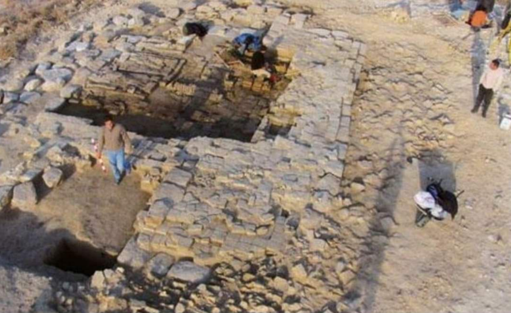 5 необычных и странных находок со дна Аральского моря, появившихся после высыхания