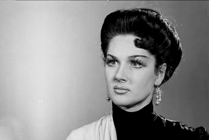 Нина Нехлопоченко.