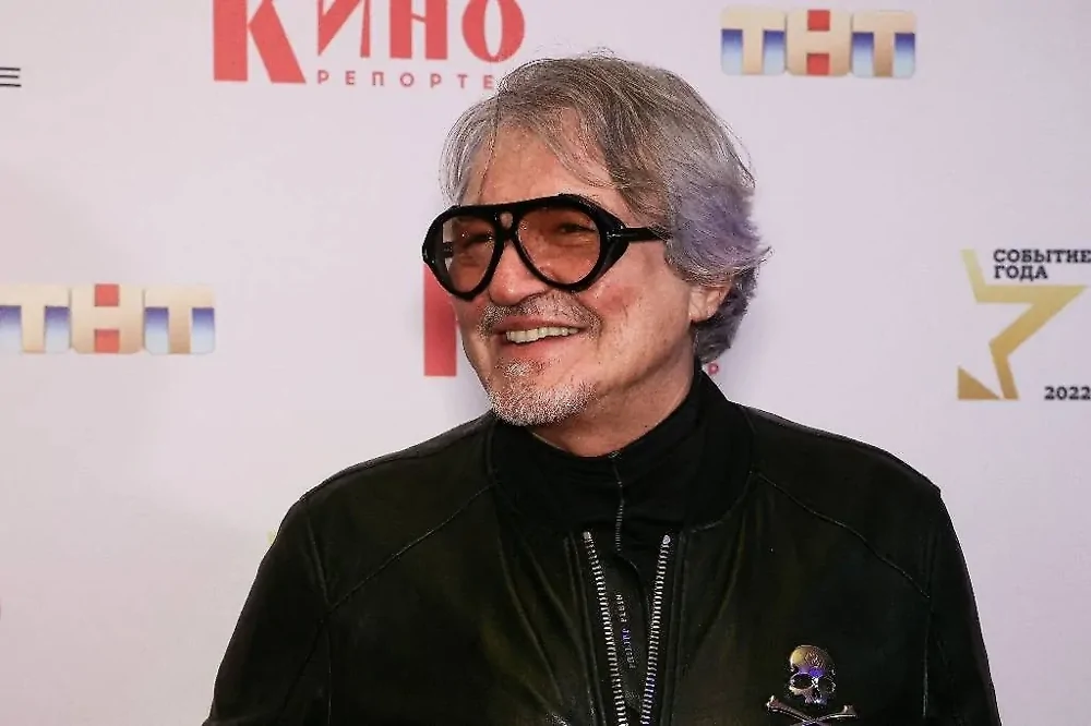 "Как ему теперь подавать руку?": Дмитрия Диброва заподозрили в участии в скандальной секс-вечеринке