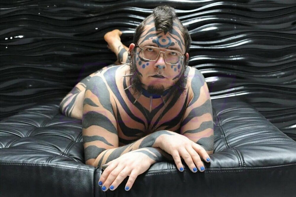 Зоотранса депортируют из Черногории в Россию за насилие над животными