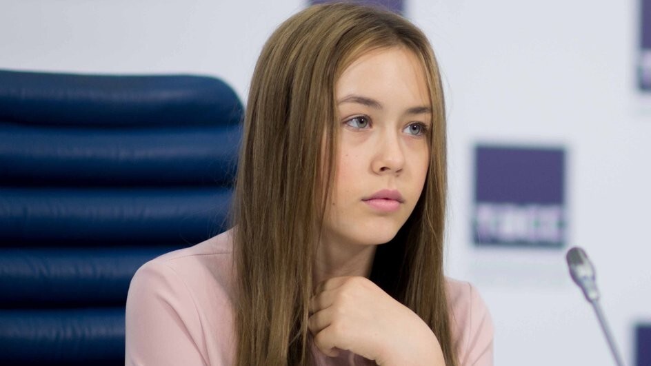 5 дочерей знаменитых родителей, демонстрирующих возрастной диссонанс