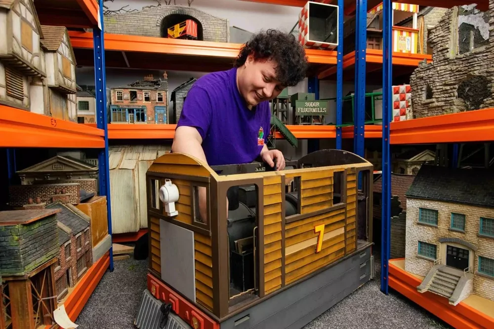 Вместо виллы и Феррари: победитель лотереи потратил деньги на странную детскую мечту