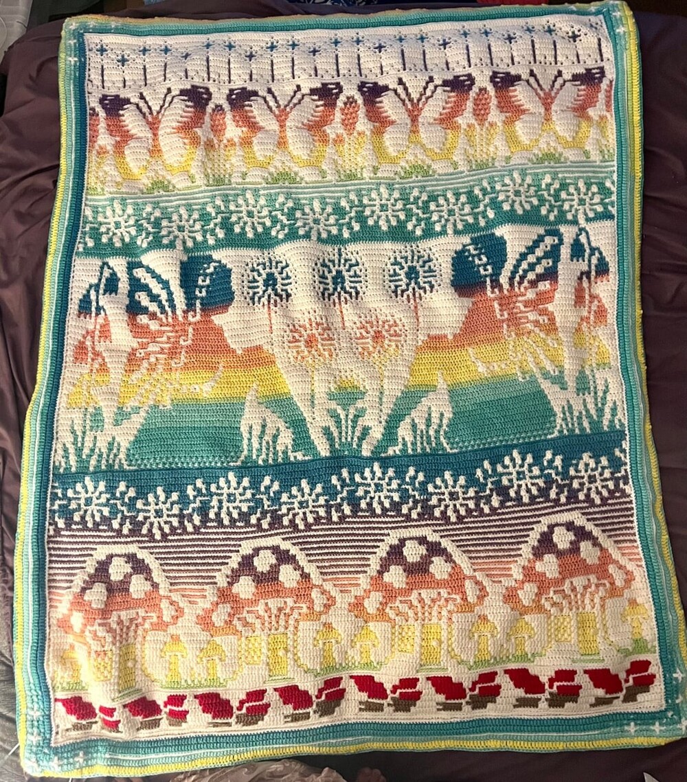 28. Сказочный плед 