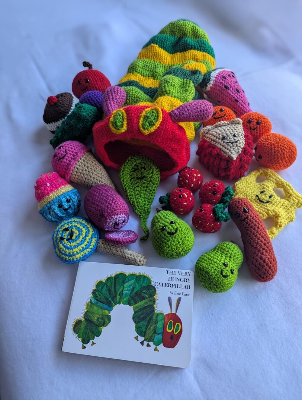 18. Вязала всю эту прелесть больше года 