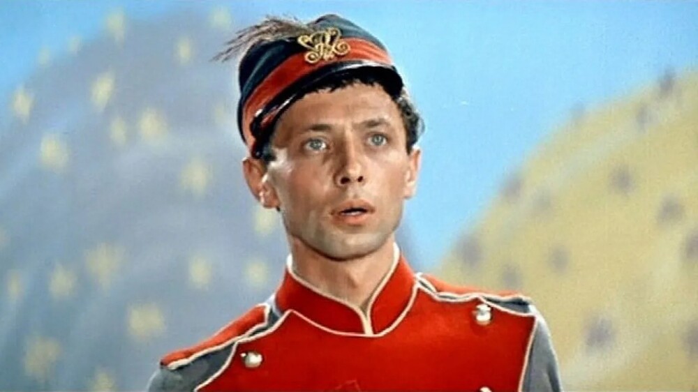 "Старая, старая сказка"