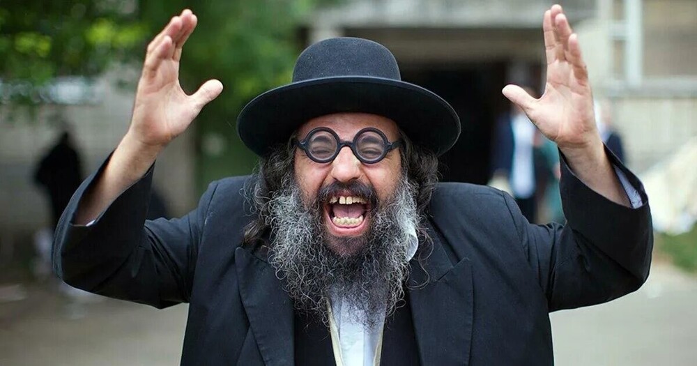 Почему евреи делятся на две группы и чем они так отличаются