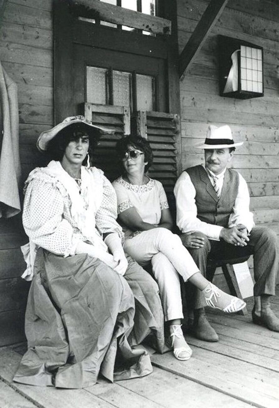 Александр Иншаков, Алла Сурикова и Андрей Миронов на съёмках фильма «Человек с бульвара Капуцинов».