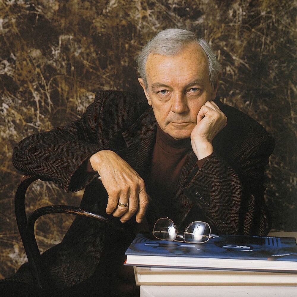 Кирилл Лавров