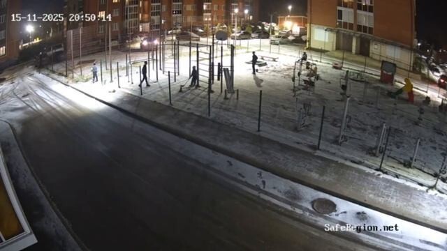 Тихий вечер во дворе Ярославля