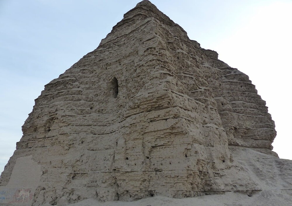 Дур-Куригальзу: узел времени в сердце Месопотамии