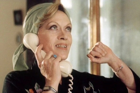 Алиса Фрейндлих в фильме «Подмосковные вечера», 1994 год