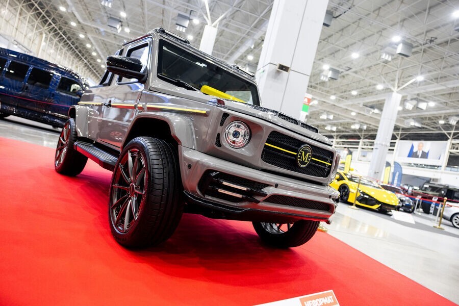 "Только ожиревшие бессовестные жлобы могут его купить": Виталий Милонов призвал к проверке покупателей детского авто за 11 миллионов рублей