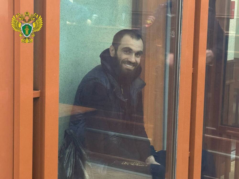 "Моего сына посадили ни за что!": мать криминального авторитета устроила истерику в суде Екатеринбурга