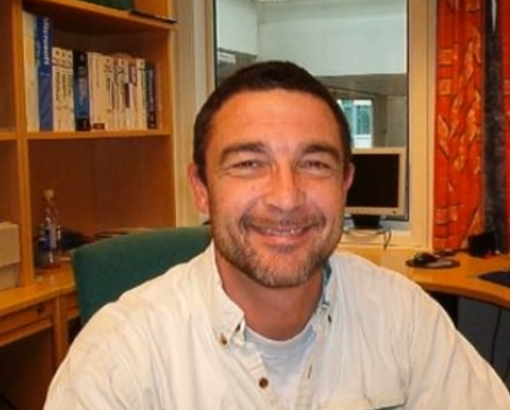 «Она любила меха, а я — свою семью»: как первая красавица Франции променяла нежеланное дитя на свободу