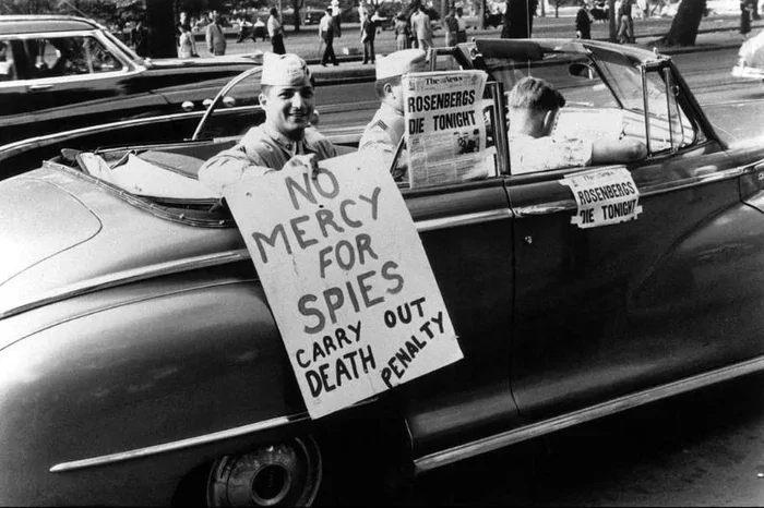 Смерть по «сфабрикованному» делу: за что же казнили Юлиуса и Этель Розенберг?