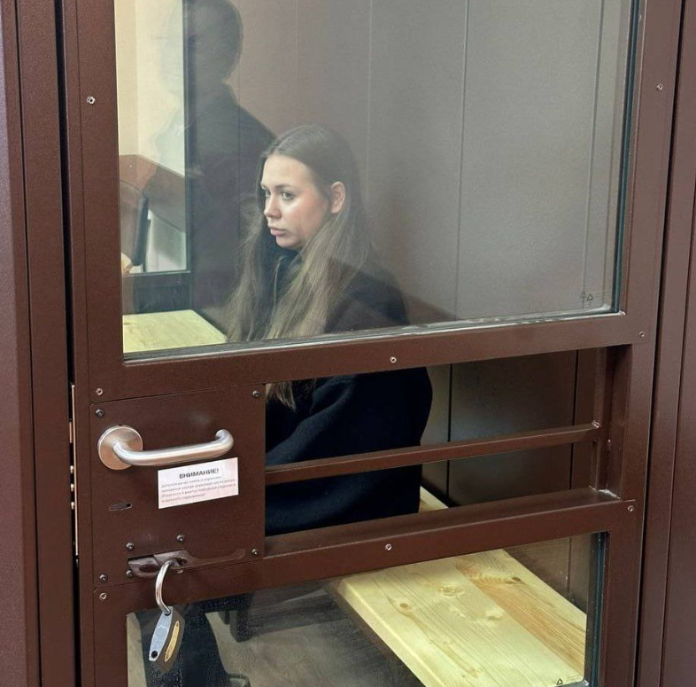 Стюардессе дали семь лет колонии