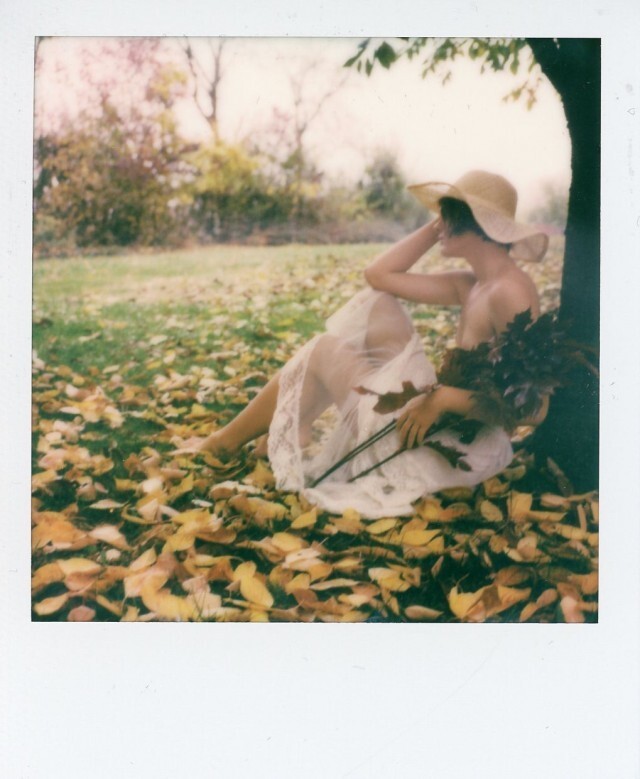 На осенней траве. Фотограф Alan