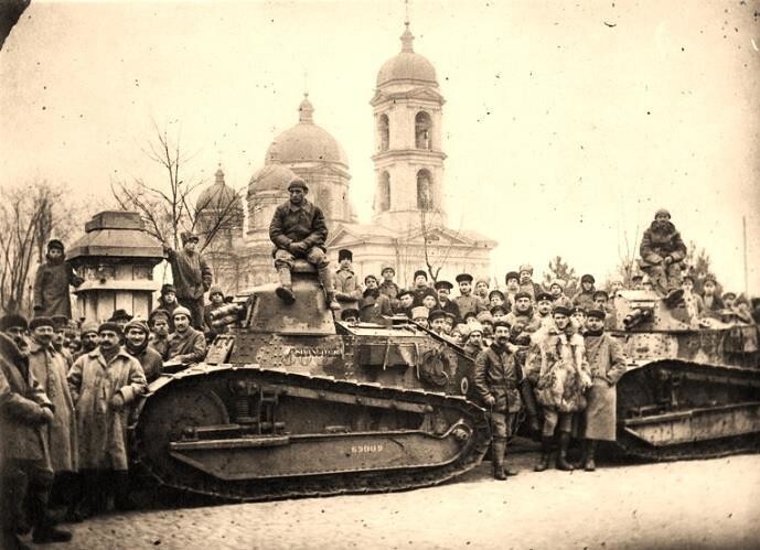 История в фотографиях. Танки