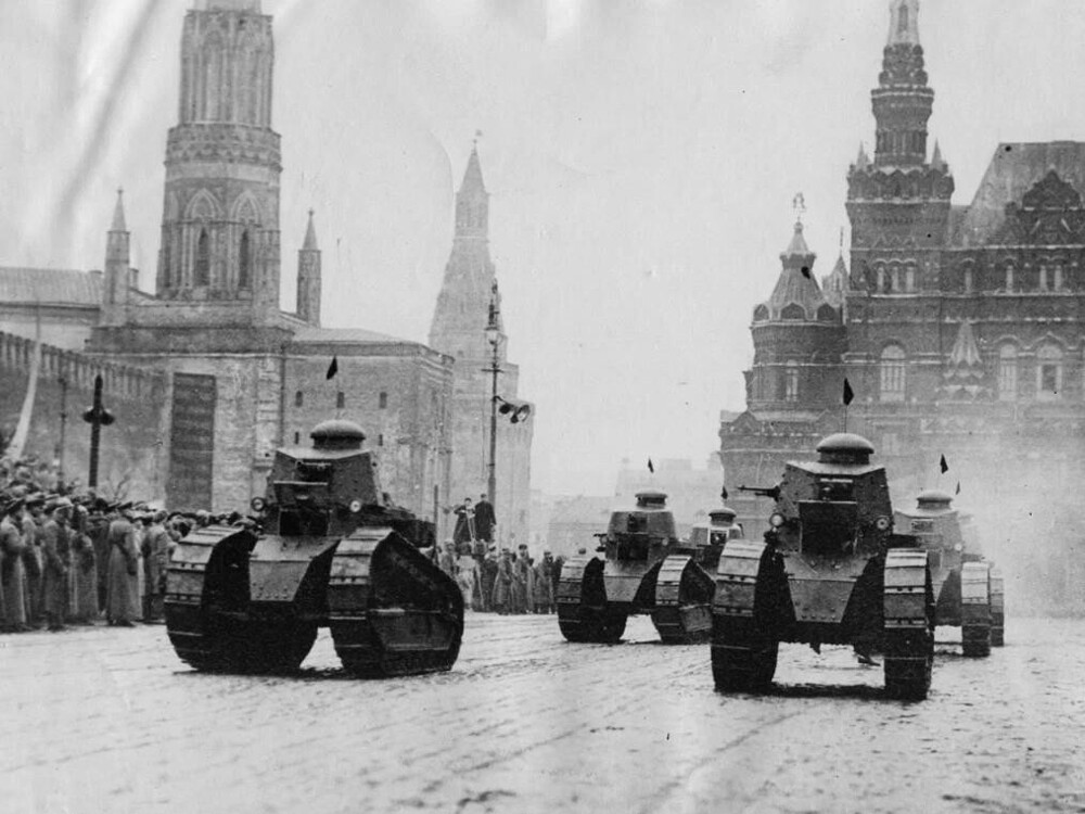 История в фотографиях. Танки