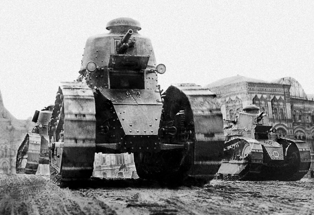 История в фотографиях. Танки