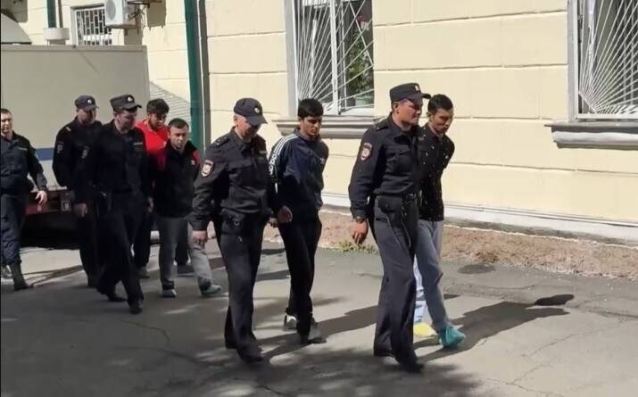 В Приморье отменили слишком мягкий приговор мигрантам, изнасиловавшим девушку