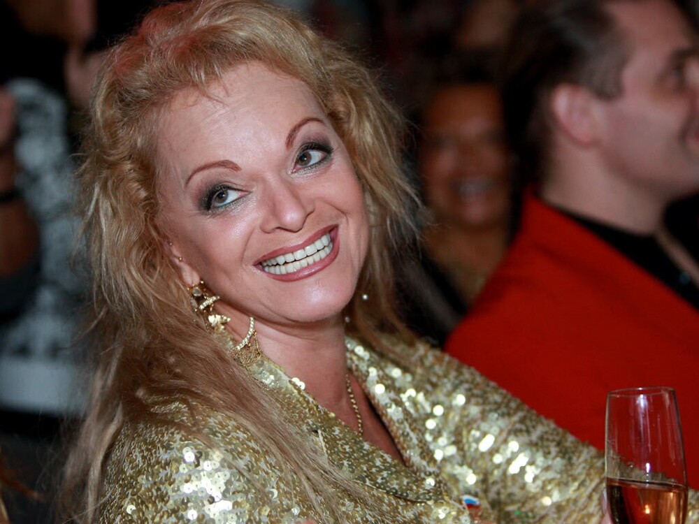 Сюжет: спецоперация по продаже квартиры