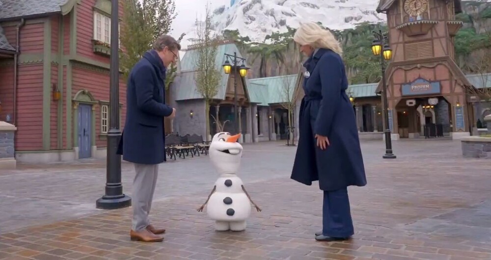 Disney показала роботизированную версию снеговика Олафа