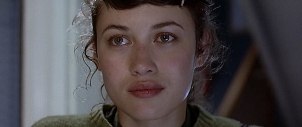 От подружки Бонда до «терпилы»: как Ольгу Куриленко затравили на Украине за ее национальность