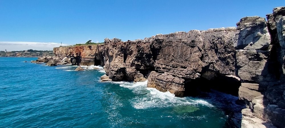 Пасть Дьявола: завораживающий грот в Португалии, где хитрый оккультист талантливо инсценировал свою гибель